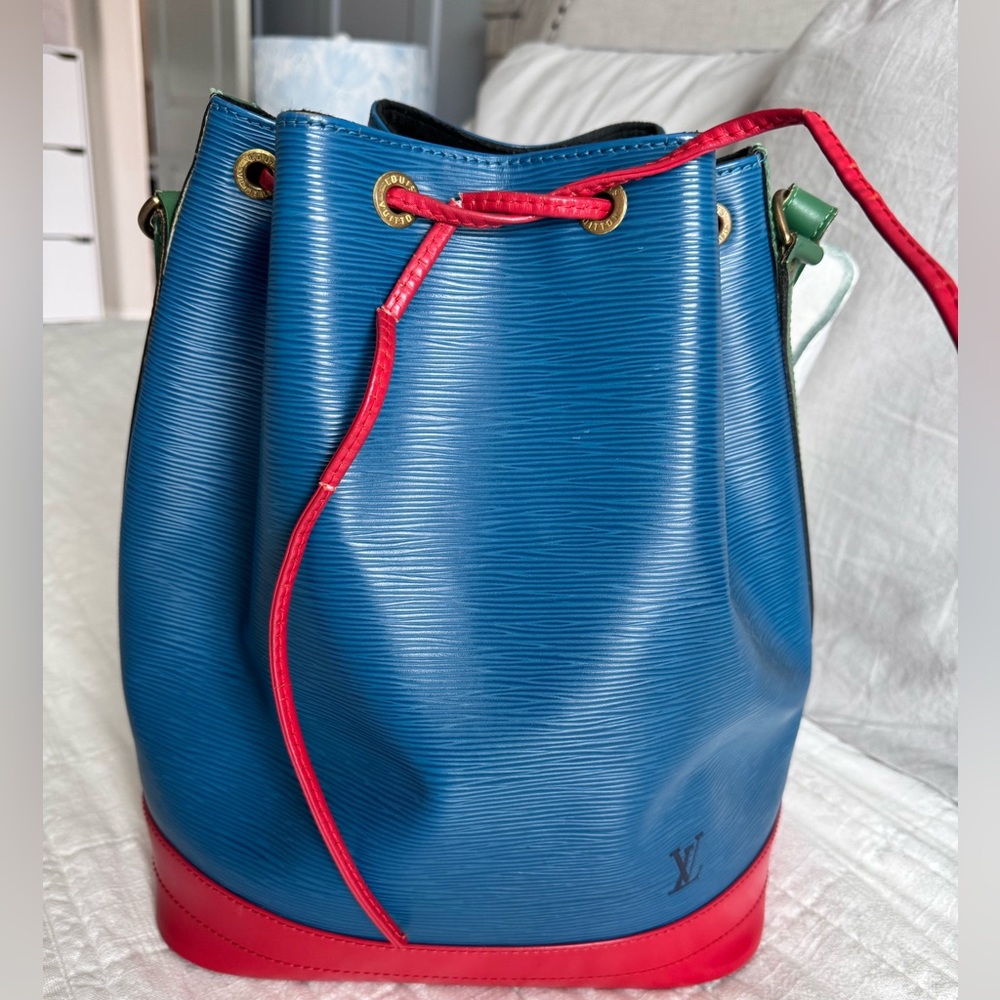 Vintage Louis Vuitton Multicolor Epi Noe Bucket Bag